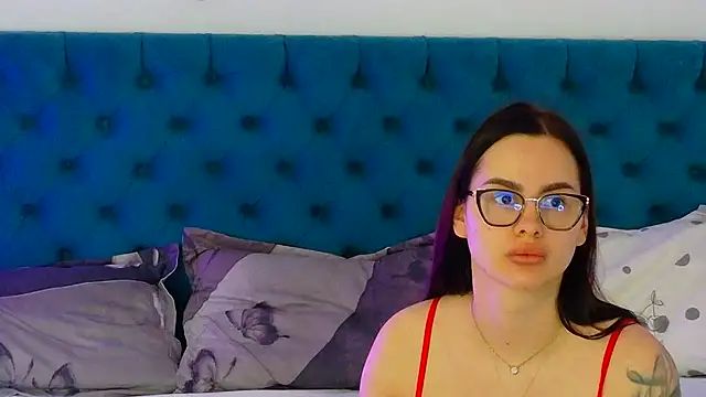 Snapshot of LexieRosse chatting on 03/26/26, 08:09 LexieRosse online show from 03/26/26, 08:09