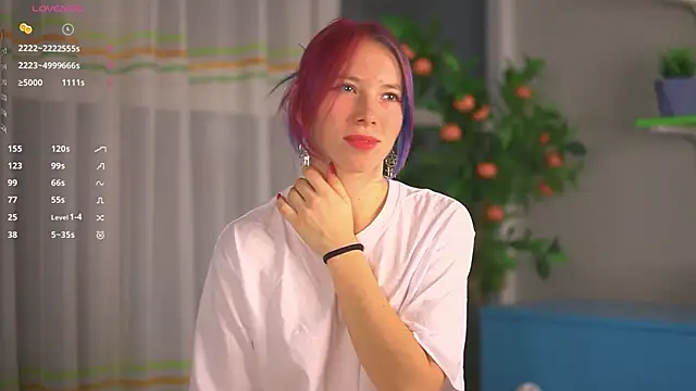 JuliannaWenger online show from 11/17/25, 04:35