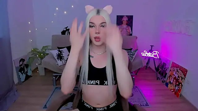 Snapshot of YourTrixie chatting on 02/02/26, 06:12 YourTrixie online show from 02/02/26, 06:12