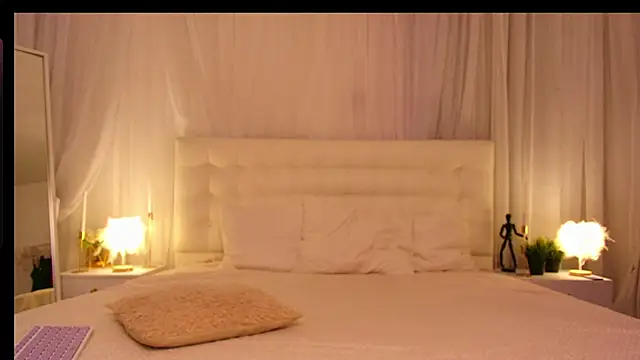 Lilit 1Love online show from 09/19/25, 04:29