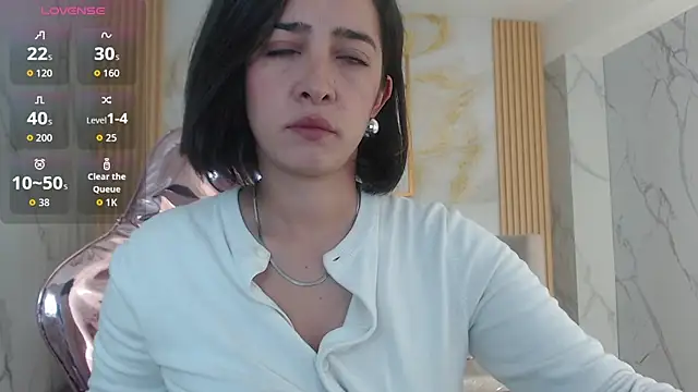 sara lopez s online show from 10/22/25, 01:33