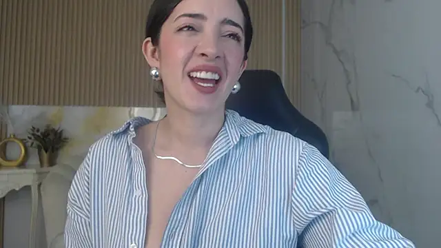 sara lopez s online show from 05/08/26, 02:00