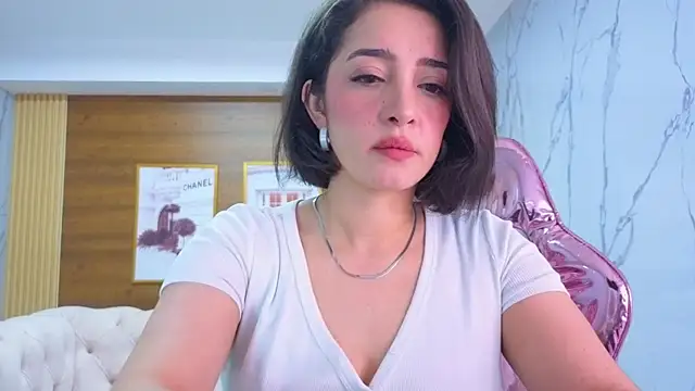 sara lopez s online show from 06/20/26, 01:47