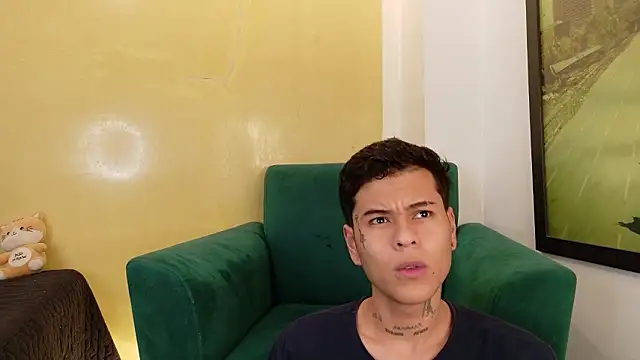 Snapshot of rosse_dredd chatting on 02/26/26, 03:27 rosse dredd online show from 02/26/26, 03:27