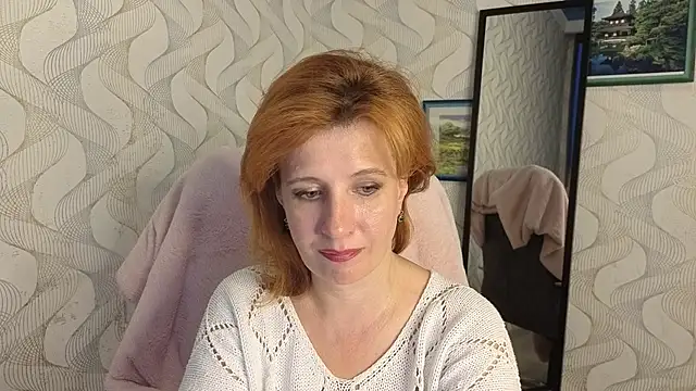 Snapshot of Elannaria chatting on 09/17/25, 04:08 Elannaria online show from 09/17/25, 04:08