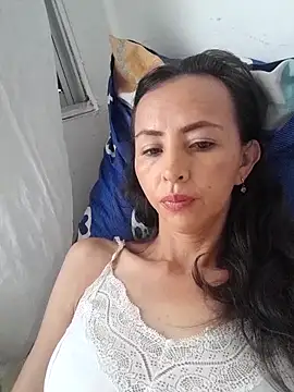 Snapshot of zaira_spice chatting on 09/10/25, 08:31 zaira spice online show from 09/10/25, 08:31