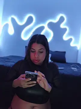 Snapshot of GabyMontenegro chatting on 03/26/26, 12:22 GabyMontenegro online show from 03/26/26, 12:22