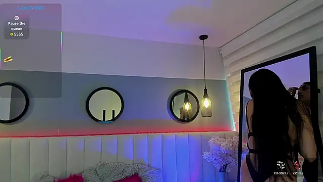 Snapshot of Mila_Hank_ chatting on 10/06/25, 12:24 Mila Hank online show from 10/06/25, 12:24