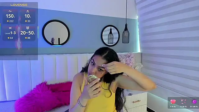 Snapshot of Mila_Hank_ chatting on 11/26/25, 12:17 Mila Hank online show from 11/26/25, 12:17