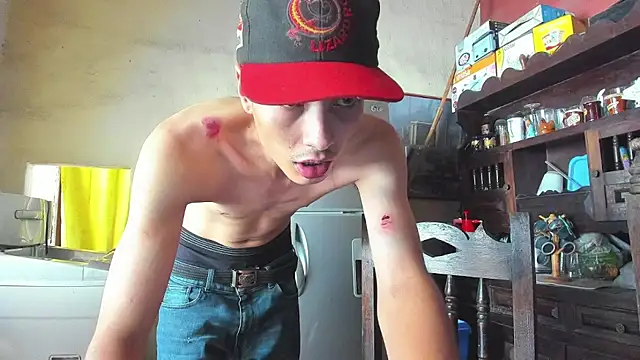 Master liam00 online show from 12/16/25, 04:23