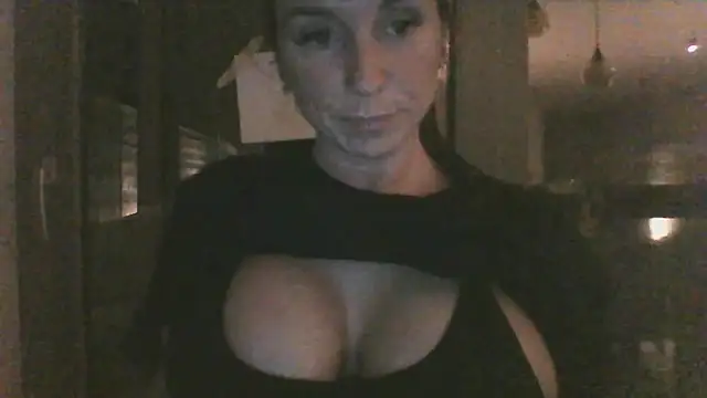 Justnani001 online show from 09/26/25, 08:46