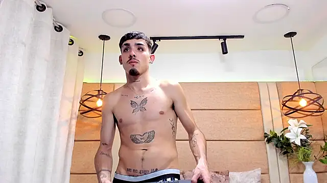 Snapshot of NikoStone_ chatting on 11/27/25, 01:29 NikoStone online show from 11/27/25, 01:29