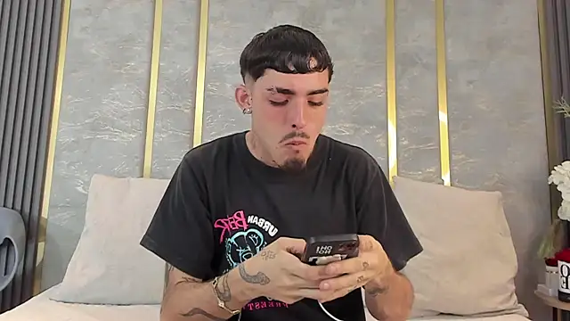 Snapshot of NikoStone_ chatting on 01/14/26, 05:13 NikoStone online show from 01/14/26, 05:13