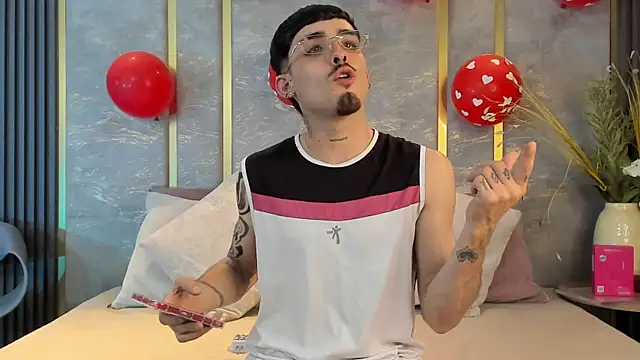 Snapshot of NikoStone_ chatting on 02/14/26, 04:42 NikoStone online show from 02/14/26, 04:42