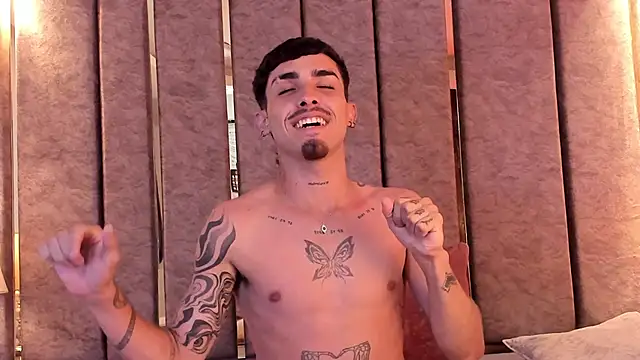 Snapshot of NikoStone_ chatting on 03/27/26, 08:26 NikoStone online show from 03/27/26, 08:26