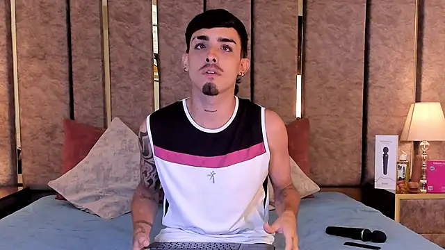 Snapshot of NikoStone_ chatting on 03/28/26, 02:11 NikoStone online show from 03/28/26, 02:11