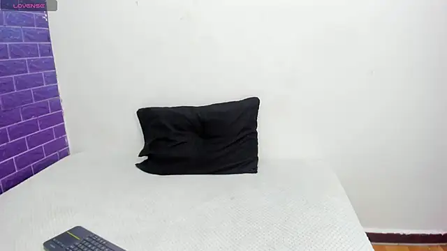 Cora 222 online show from 09/12/25, 11:10