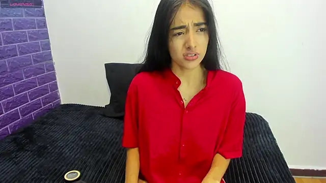 Cora 222 online show from 09/18/25, 11:12