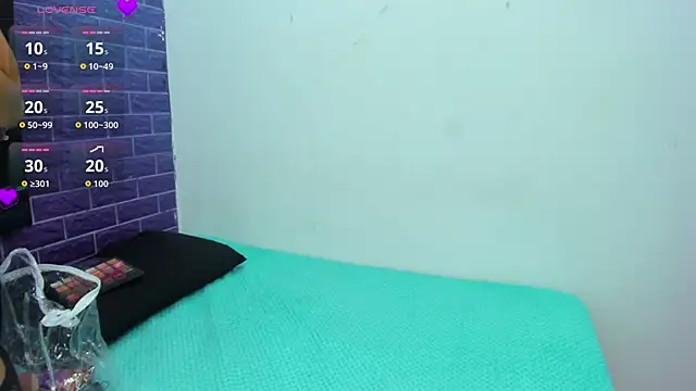 Cora 222 online show from 10/02/25, 11:06