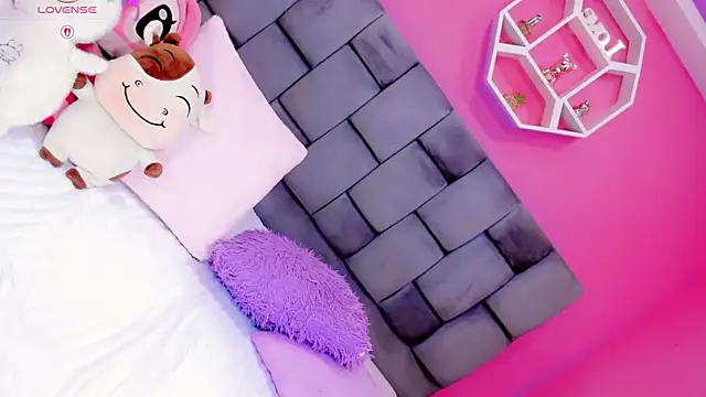 Nauthy girl online show from 03/19/26, 01:04