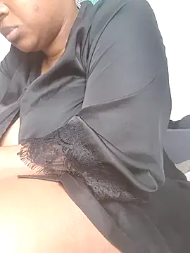 Snapshot of trickyOne chatting on 03/03/26, 12:44 trickyOne online show from 03/03/26, 12:44