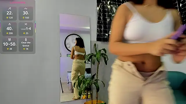 Sofia villareal online show from 11/27/25, 12:40