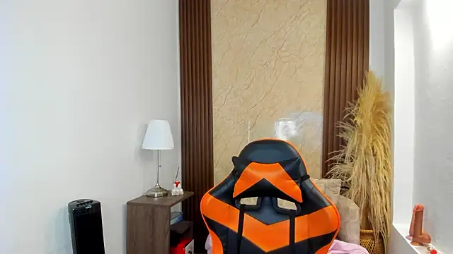 Snapshot of Thais_kim chatting on 03/04/26, 04:02 Thais kim online show from 03/04/26, 04:02