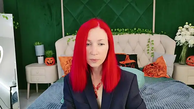 Sofia Lix online show from 10/28/25, 03:47