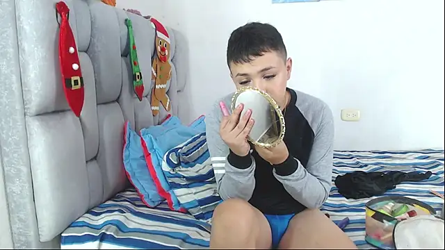 christopher Hot online show from 11/24/25, 10:31