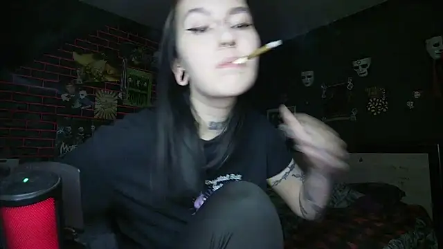 Snapshot of MessalinaOfficial chatting on 07/09/26, 04:16 MessalinaOfficial online show from 07/09/26, 04:16