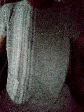 Snapshot of Dedede32 chatting on 11/23/25, 12:32 Dedede32 online show from 11/23/25, 12:32