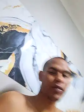 Snapshot of LuciousLyon chatting on 01/08/26, 09:39 LuciousLyon online show from 01/08/26, 09:39