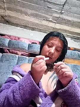 missashlyrosette online show from 12/04/25, 11:24