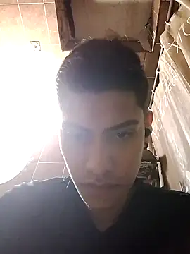 Snapshot of aispuro8505 chatting on 09/22/25, 08:05 aispuro8505 online show from 09/22/25, 08:05