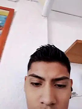 Snapshot of aispuro8505 chatting on 11/06/25, 07:48 aispuro8505 online show from 11/06/25, 07:48