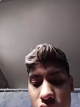 Snapshot of aispuro8505 chatting on 02/11/26, 04:23 aispuro8505 online show from 02/11/26, 04:23