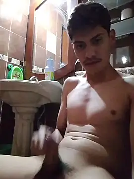 Snapshot of aispuro8505 chatting on 03/18/26, 07:11 aispuro8505 online show from 03/18/26, 07:11