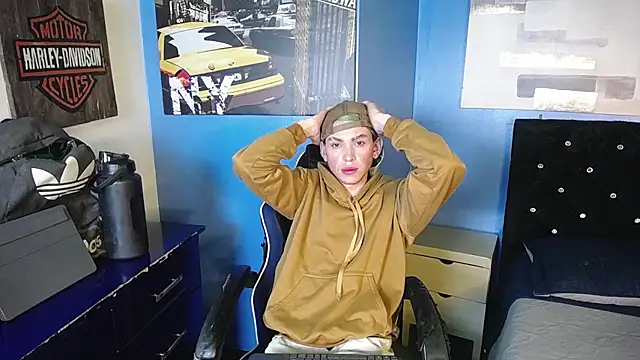 Snapshot of Aaron_Fordd chatting on 10/01/25, 08:26 Aaron Fordd online show from 10/01/25, 08:26