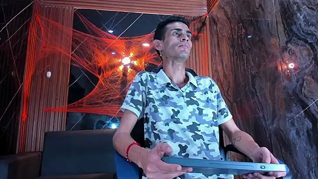 Golldens Dreamss online show from 11/02/25, 07:11