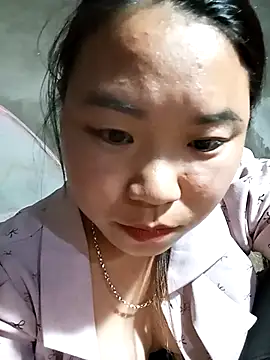 may-squirl online show from 10/21/25, 01:45