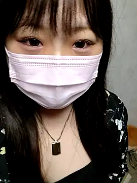 Snapshot of AYA_dayo chatting on 12/21/25, 01:51 AYA dayo online show from 12/21/25, 01:51