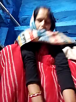 Snapshot of Jooli_xx chatting on 11/30/25, 11:20 Jooli xx online show from 11/30/25, 11:20