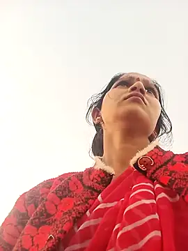 Snapshot of Jooli_xx chatting on 12/04/25, 02:04 Jooli xx online show from 12/04/25, 02:04