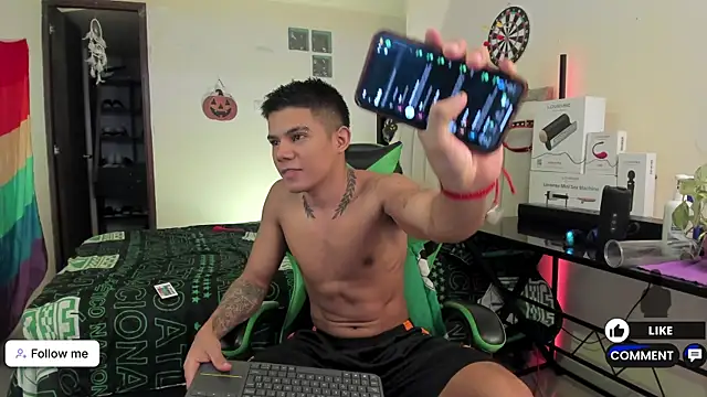 Snapshot of Jack_castell chatting on 10/01/25, 11:49 Jack castell online show from 10/01/25, 11:49