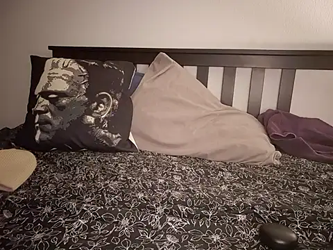 Snapshot of funren6996 chatting on 11/08/25, 09:42 funren6996 online show from 11/08/25, 09:42