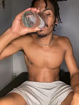 TRILLAHUNG online show from 09/15/25, 01:38