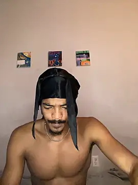 TRILLAHUNG online show from 09/26/25, 06:17