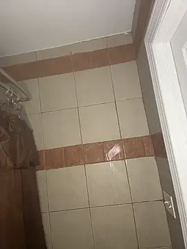 TRILLAHUNG online show from 11/25/25, 08:53