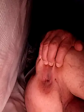 Snapshot of Meliwem12 chatting on 11/27/25, 11:18 Meliwem12 online show from 11/27/25, 11:18