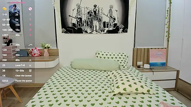 Snapshot of gabby_little chatting on 03/21/26, 02:31 gabby little online show from 03/21/26, 02:31